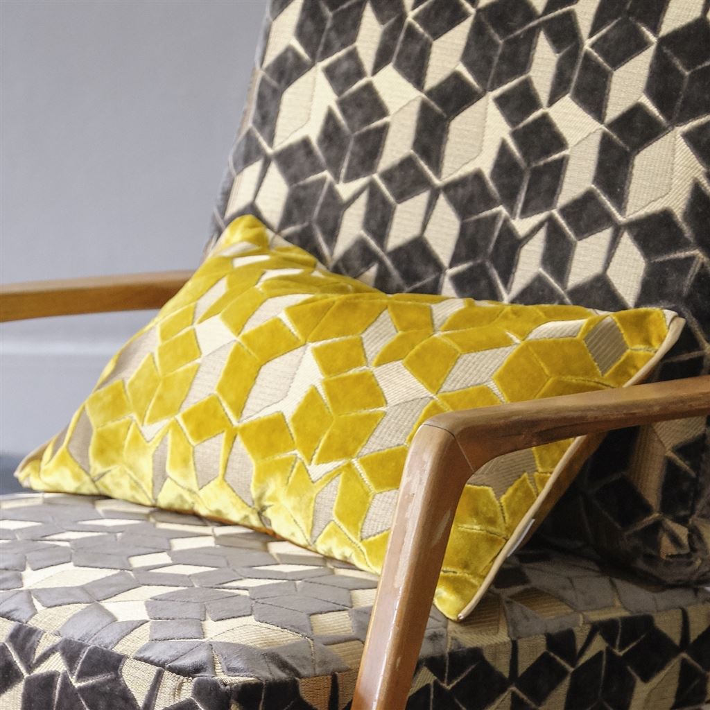 Perna Decorativa - Fitzrovia Ochre Cushion - Designers Guild