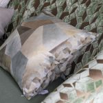 Perna Decorativa – Geo Moderne Pewter Cushion – Designers Guild