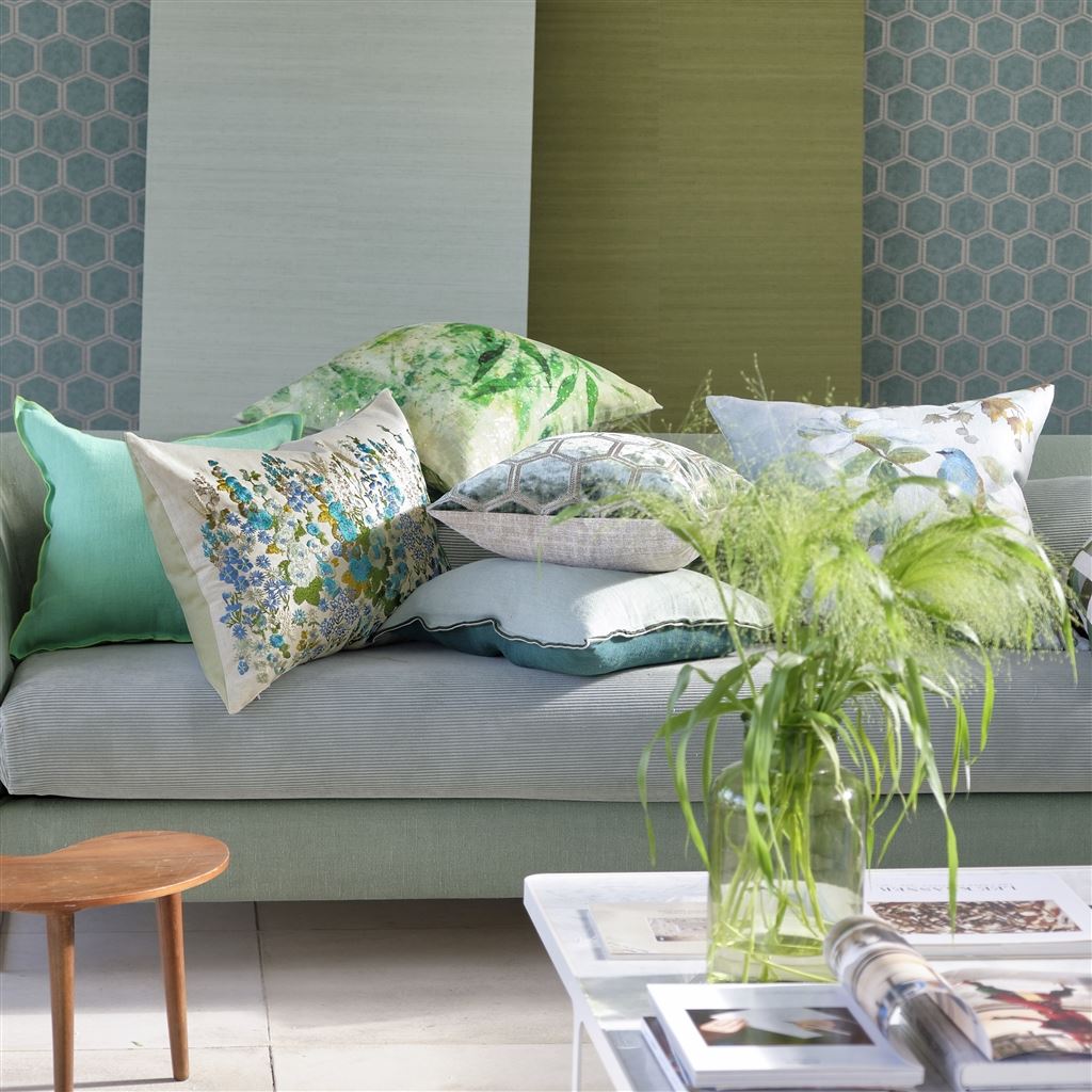 Perna Decorativa - Hollyhock Celadon Cushion - Designers Guild