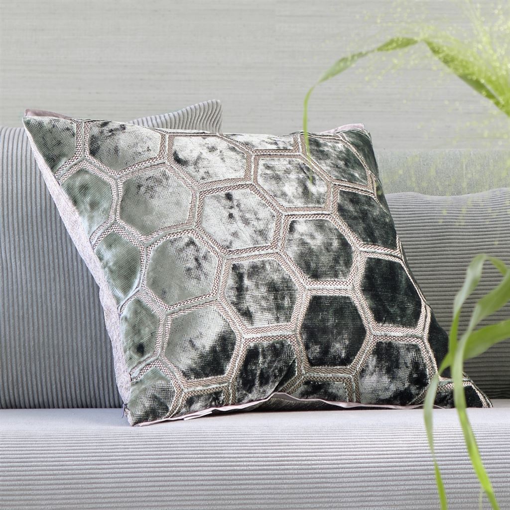Perna Decorativa - Manipur Jade Cushion - Designers Guild
