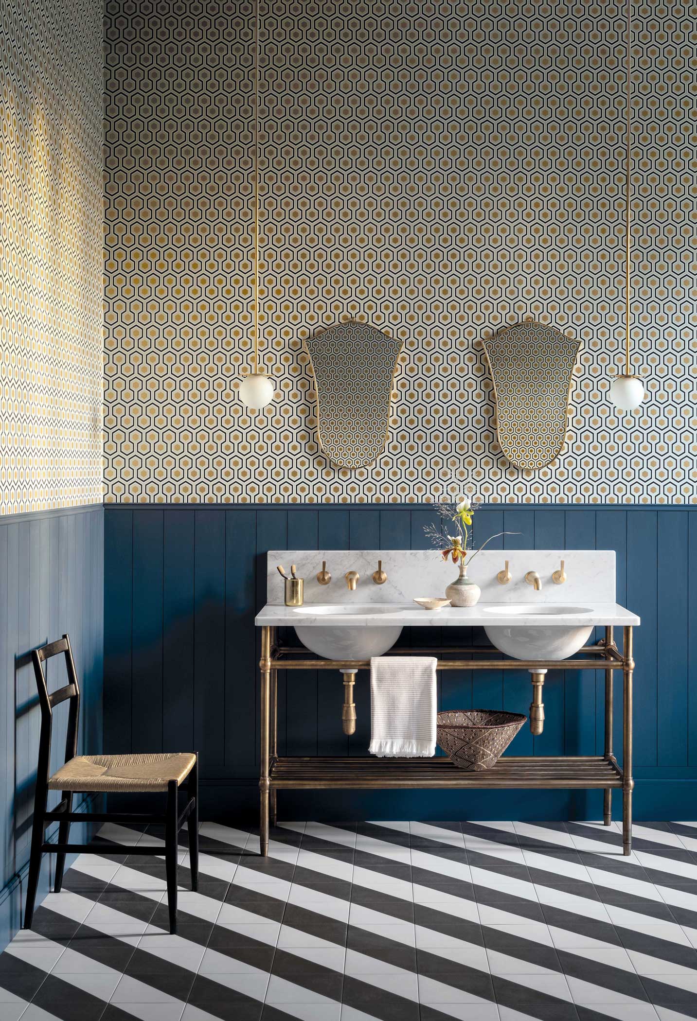 Wallpaper - Cole and Son - New Contemporary- Hicks' Hexagon - Teal And Gold