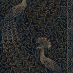 Tapet-Cole_and_Son-Pearwood-Pavo-Parade-Metallic-Bronze-on-Midnight-2