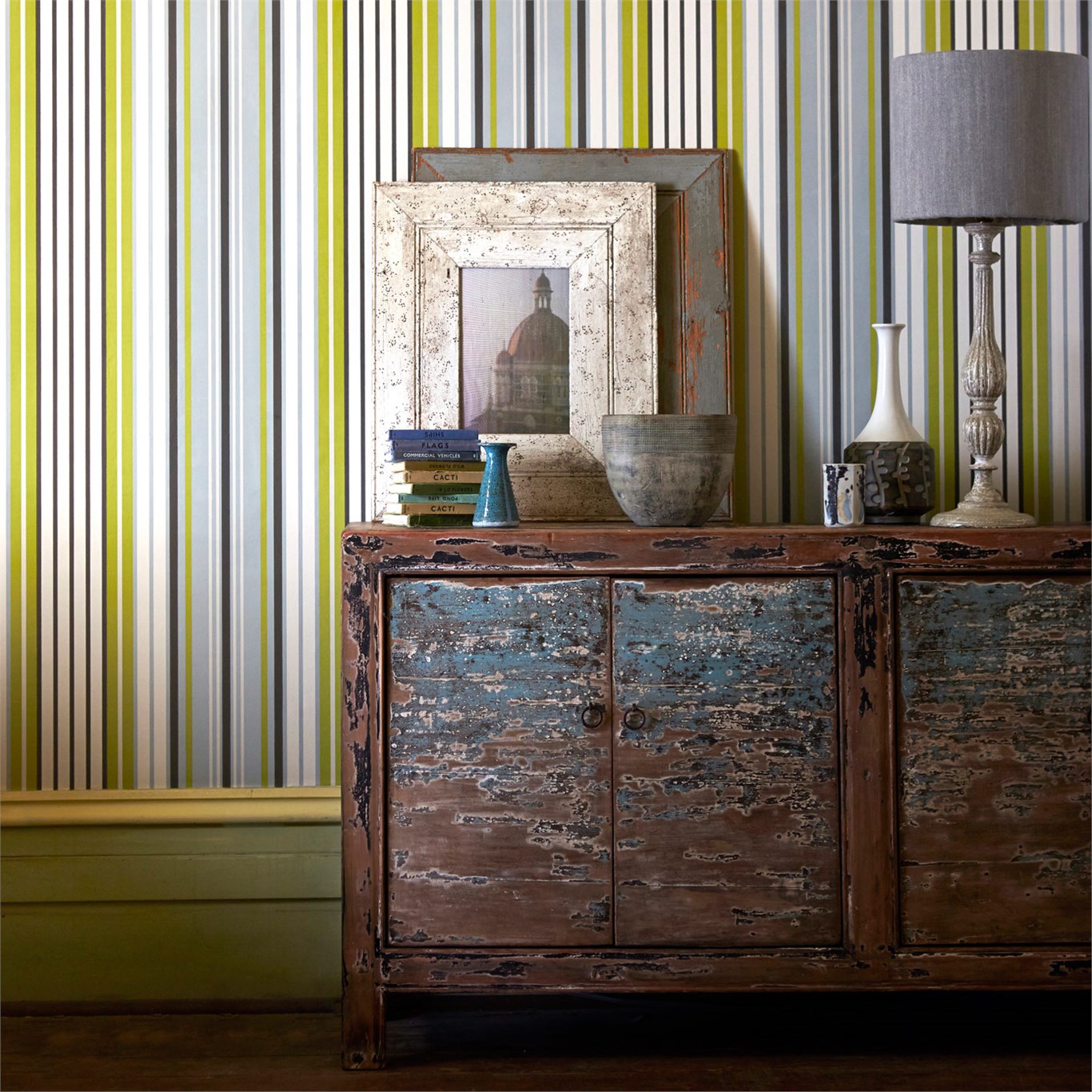 Wallpaper - Harlequin -  Jardin Bohème Wallpaper -  Bardez Azalea/Lemongrass