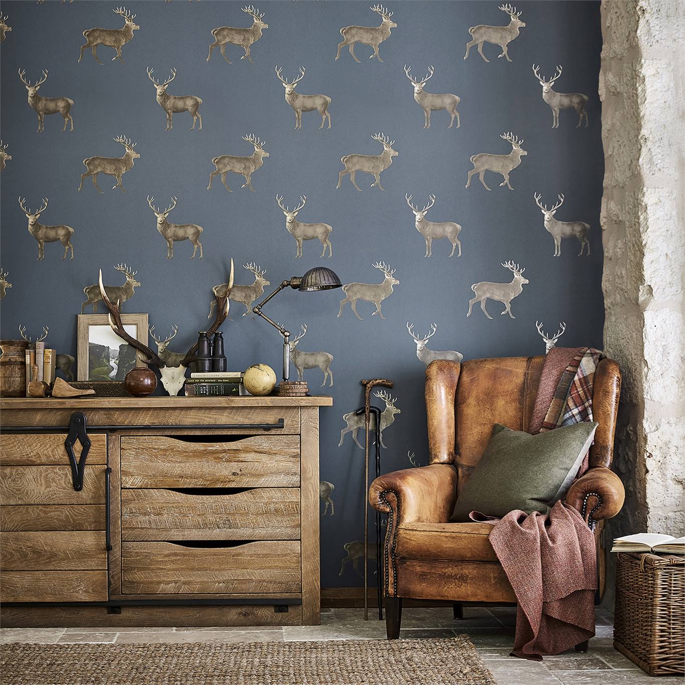 Wallpaper - Sanderson Elysian Evesham Deer (Wallpaper) Birch